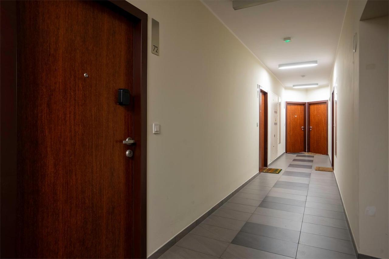 Wlochy Klinkierowa Comfort Apartment Varsovia Exterior foto